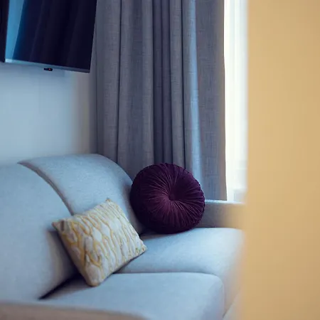 Lägenhet Leonart Living 24